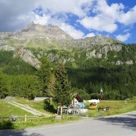 Vicino Piste E Negozi. Luce E Spazio * Valtournenche