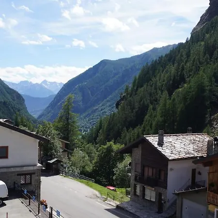 Apartment Vicino Piste E Negozi. Luce E Spazio Valtournenche